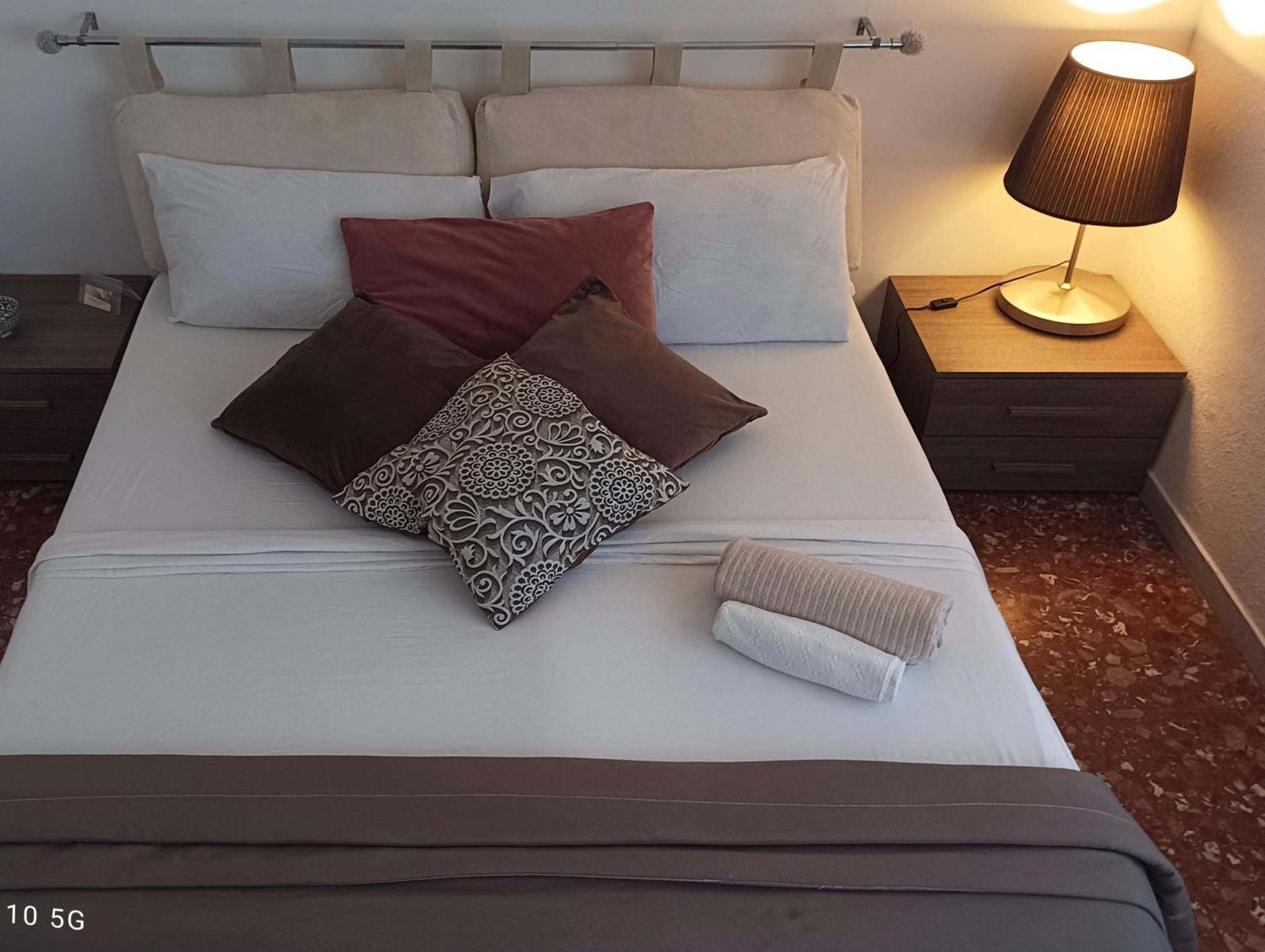 "Vacanze Romane" Stazione Tiburtina, Appartamento Tre Camere Da Letto 5 Posti Letto Luaran gambar